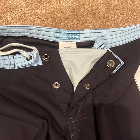 BILLABONG SURF SHORTS - Picture 5 of 6